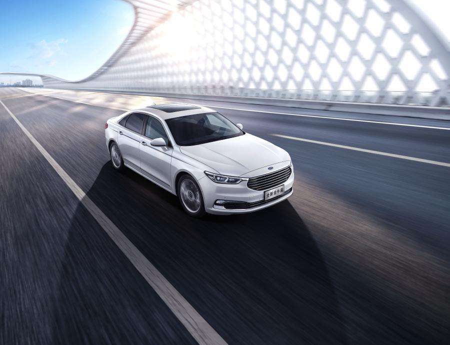  Ford Taurus 2019 года  (CN) (фото 3 из 3)